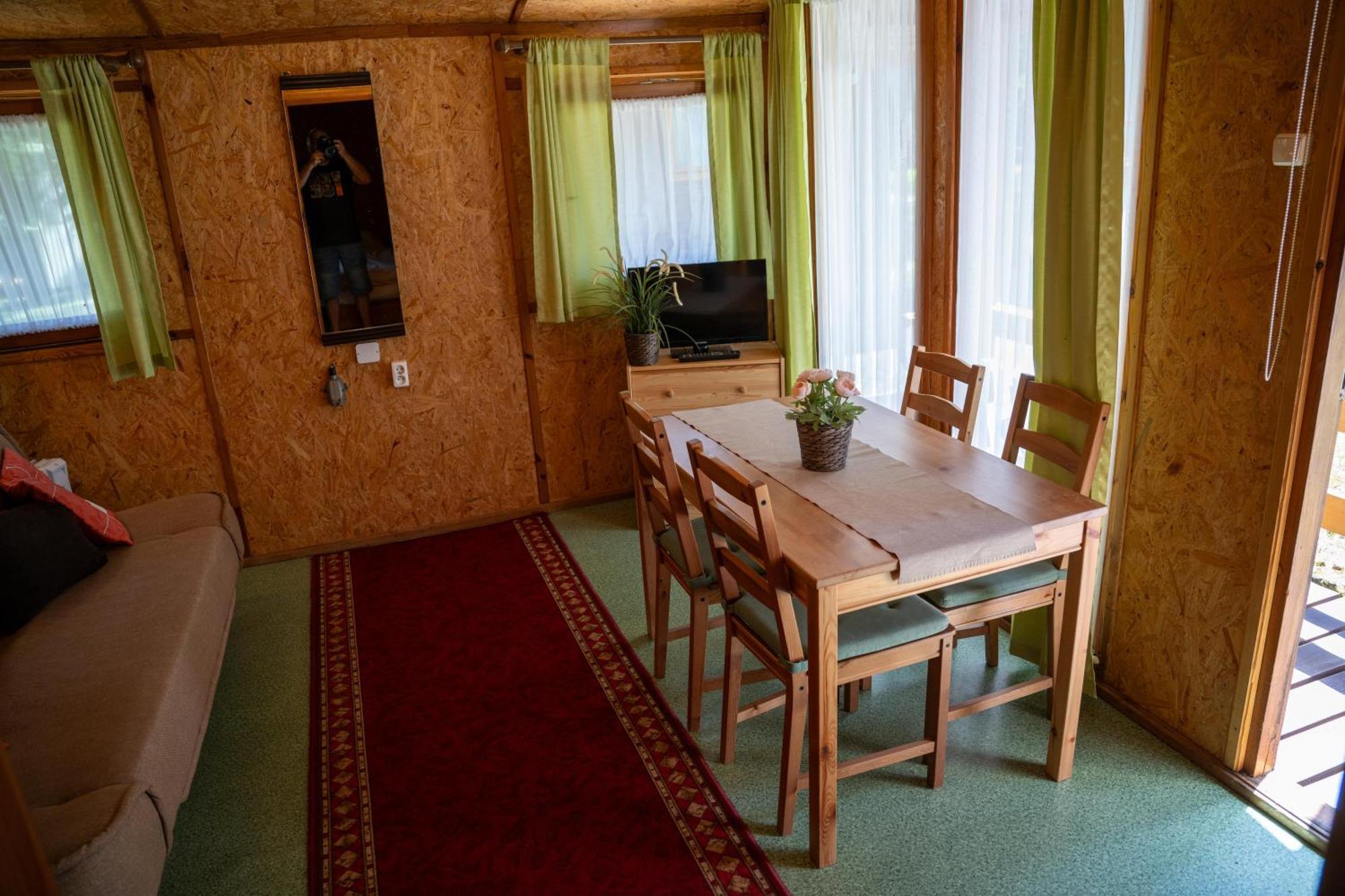 Вилла "Lesne Ustronie" Byslaw Экстерьер фото